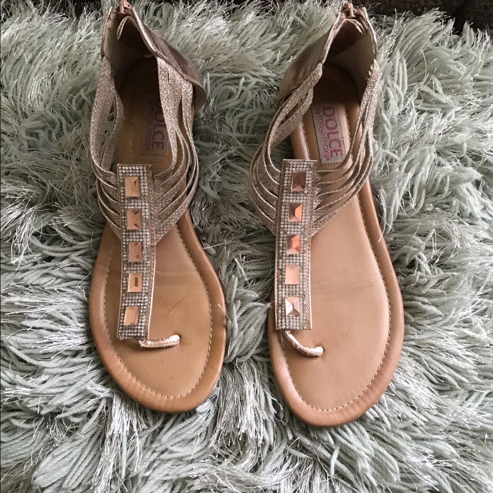 Woman’s sandals size 9
